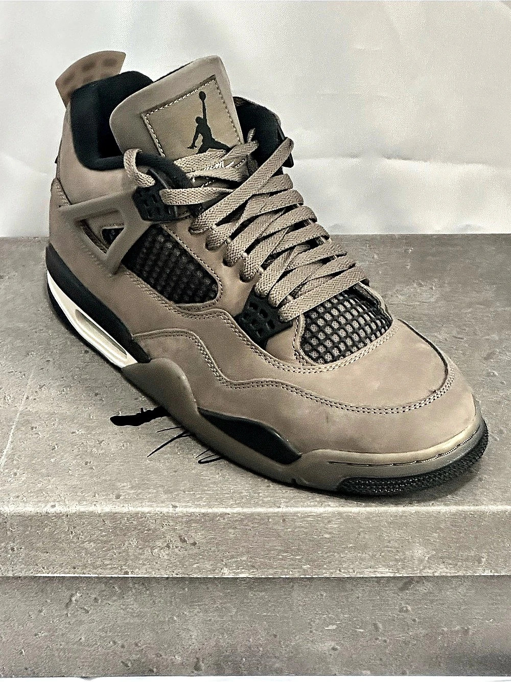 Jordan Air Jordan 4 Retro 'Taupe Haze' Sneakers US 10.5 Gray & Black